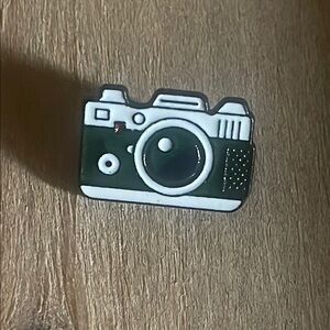 Camera enamel Pin‎